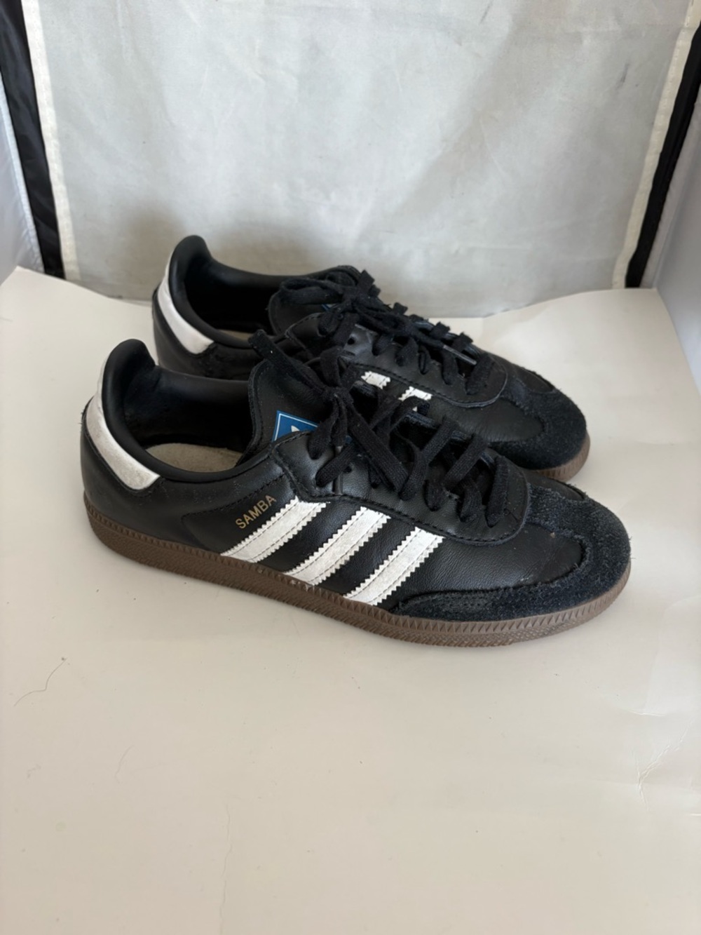 Adidas Black Samba Sneakers with White Stripes 5.5 - Picture 2 of 8